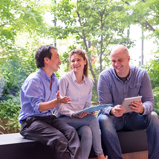 Dialogando en el bosque
